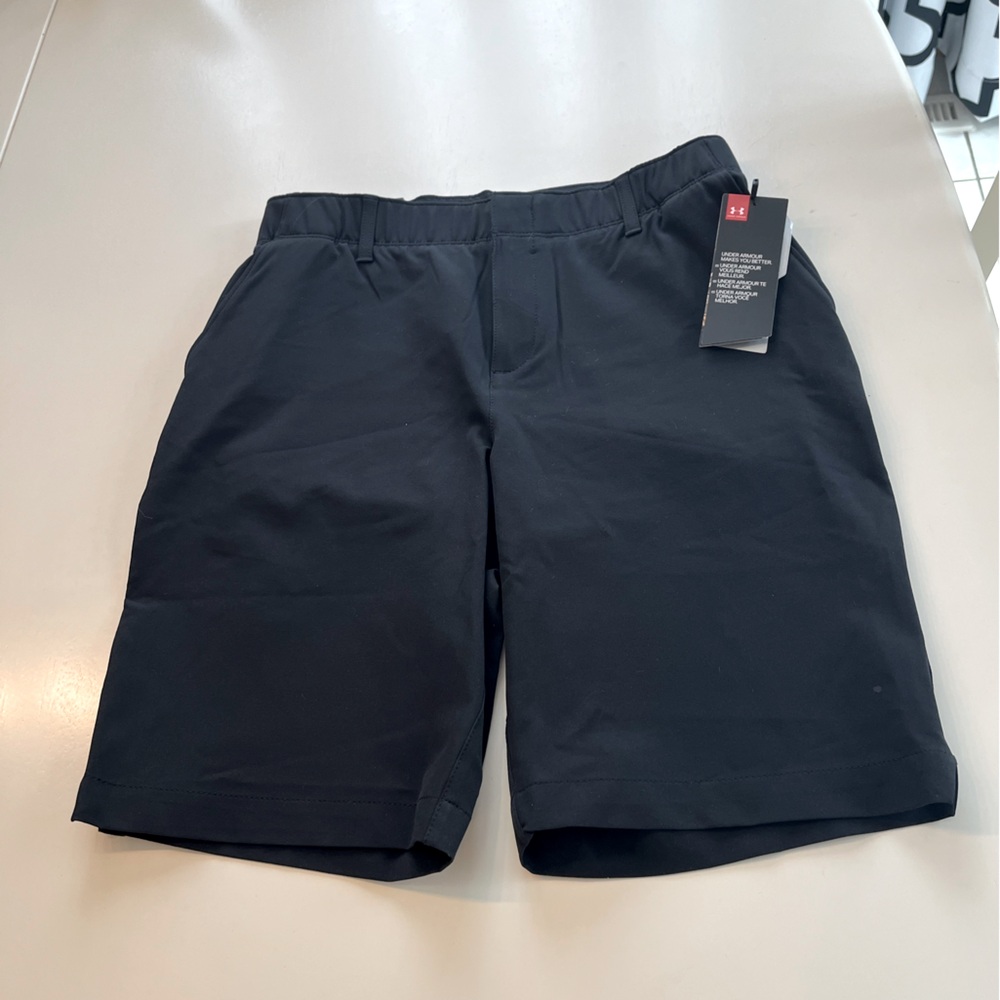 Under Armour 9” Golf Short, Black, Size 4 - NWT